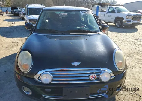 2010 Mini Cooper z USA, uszkodzony, nr VIN WMWMF3C56ATZ23007